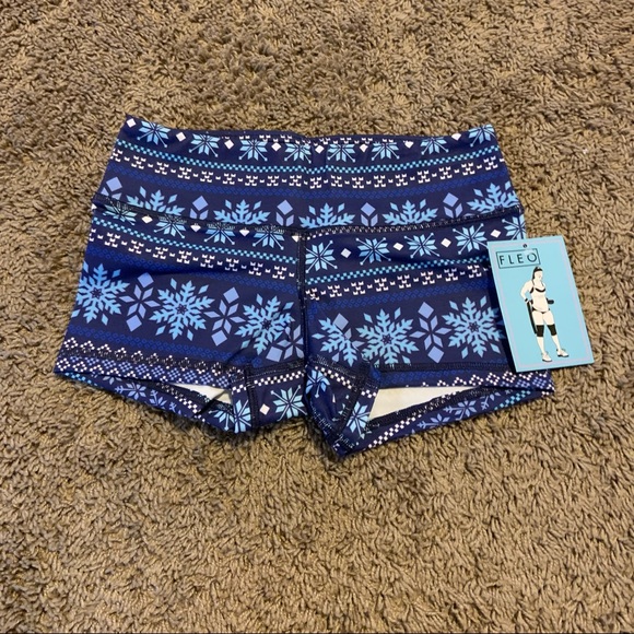 Fleo snow angel shorts size XS - Picture 2 of 3